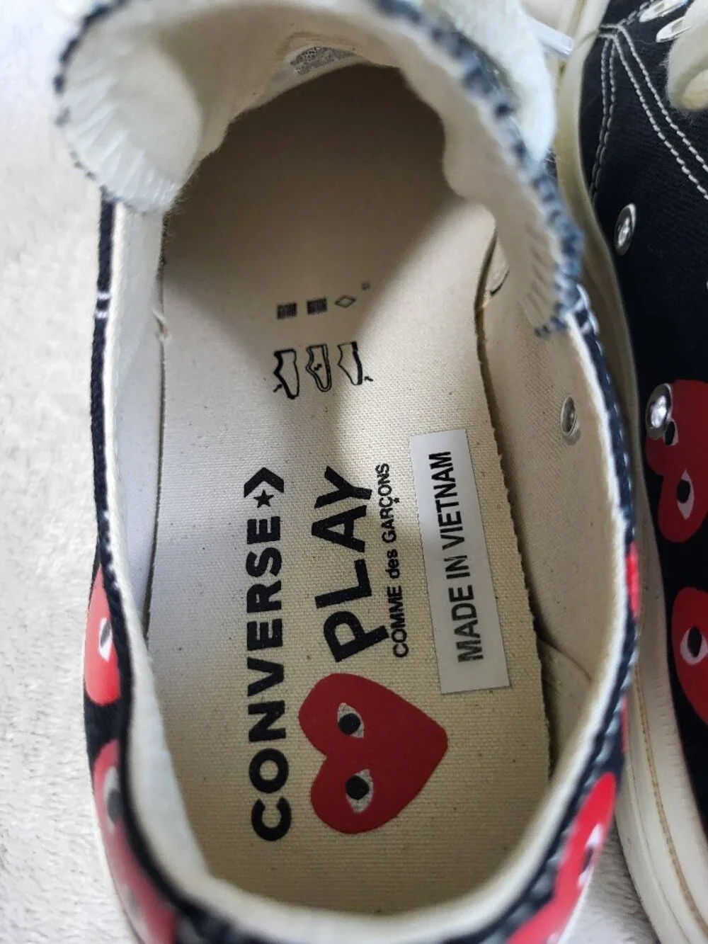 Converse x Comme des Garçons PLAY Chuck 70 Multi Heart Black/Red Size 5 M/7 W - Picture 6 of 9